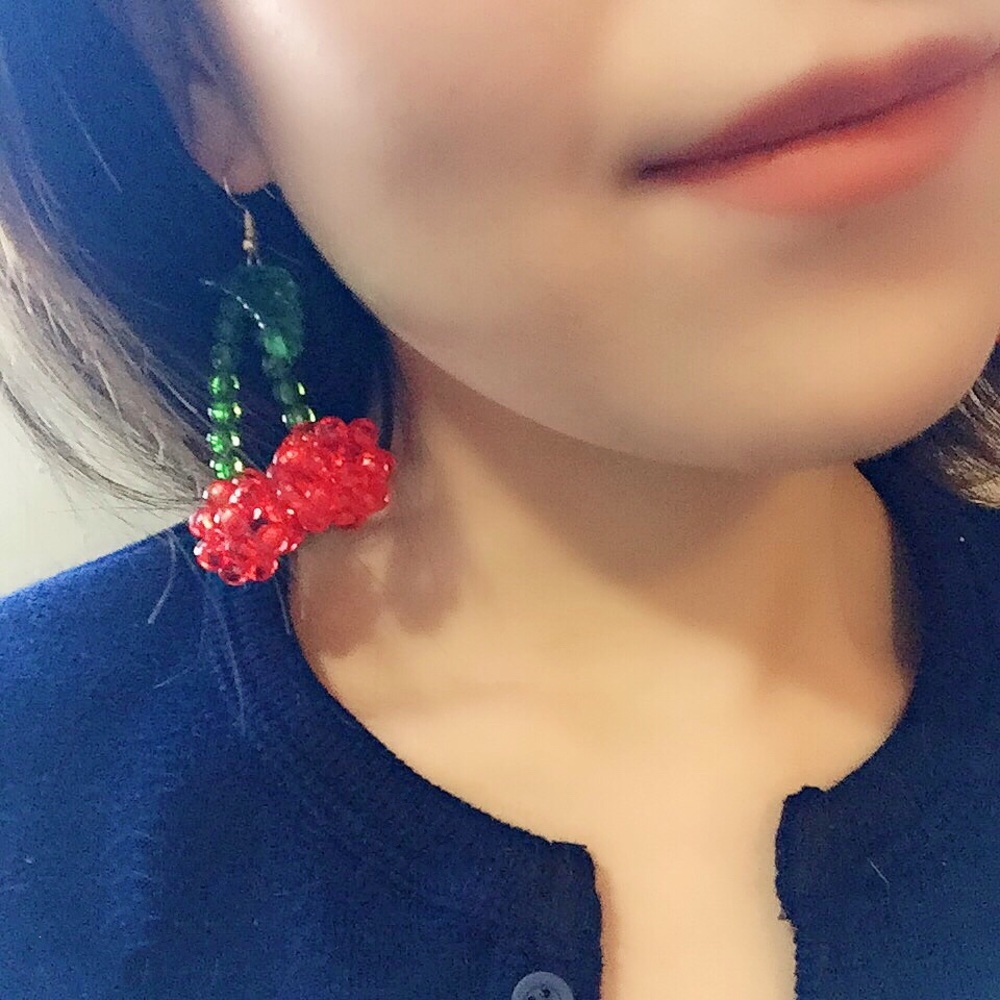 Beaded cherry drop earring - Picture 4 of 5